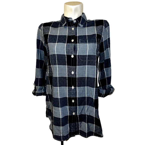 Lands' End Tops - LANDS' END Top Women's Size S/T 6-8 Navy Blue Plaid Textured Roll Tab Slv Shirt